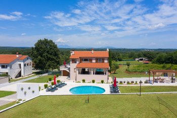 Apartman Lara I
